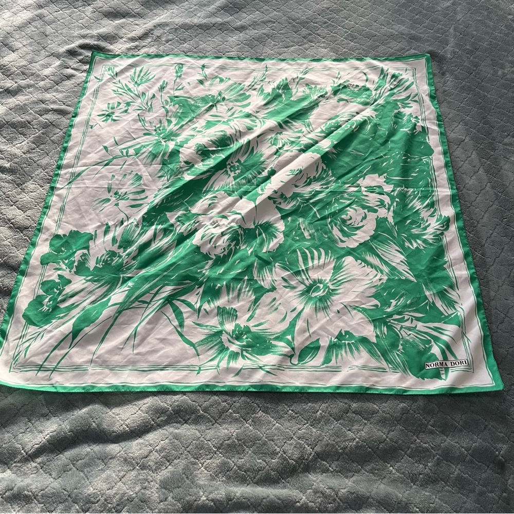 Norma Dori Vintage Green White Floral Botanical Square Scarf Neckerchief